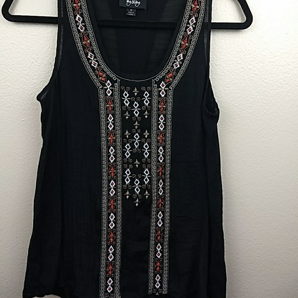 By & By Crossover Back Sleeveless Top Size M (Jr) - Picture 4 of 7